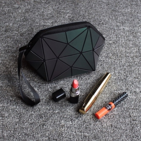 Trendy Jewels Handbags - Pretty Geometric Zip Makeup Pouch